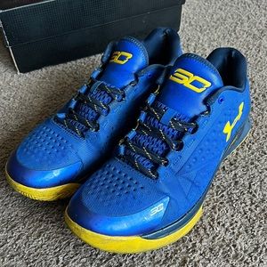 Under Armor UA Curry Low Mens size 11